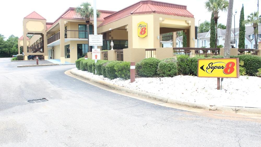 Super 8 By Wyndham Mobile/Tillmans Corner Zewnętrze zdjęcie
